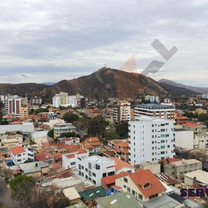 Vendo Departamento, Inmediaciones Universidad Mayor De San Simon