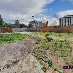 Lote  Sobre La Av. Melchor Perez  Inmediaciones Av.juan De La Rosa 407 M2
