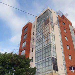 Hermoso Penthouse Sobre 268m2,inmediaciones Stadium Felix Capriles