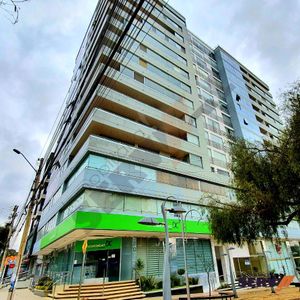 Bonito Departamento En Venta En Inmediaciones De La Av. América Y Sombrero De Chola