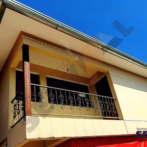 Amplio Departamento En Alquiler Sobre 180 M2, En Inmediaciones Av Melchor Perez Y Tadeo Haenke