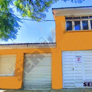Casa En Venta Con Tienda Sobre La Av Pando En Inmediaciones Del Ic Norte De La Av América