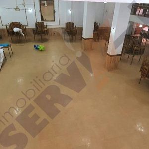 Alquilo Amplio Salón, Mas De 400 M2, Con 2 Mezanines, 2 Habitaciones