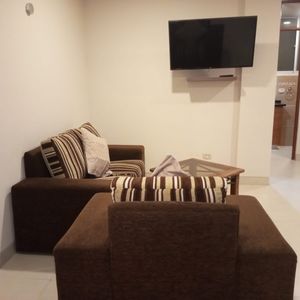 Bs. 3.500 Departamento Amoblado 3 Dorm. Prox. Umss Av. Heroinas