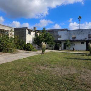 Importante Propiedad Multipadrón Con Galpón Y Construcciones Existentes