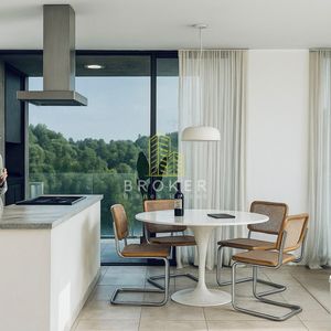 Venta Apartamento Tres Dormitorio Frente Al Mar Punta Del Este