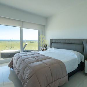 Apartamento En Venta 2 Dormitorios Con Vista Al Mar Mansa Pinares Azure Towers.  Punta Del Este Uruguay