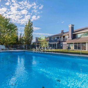 Venta Casa 5 Dormitorios En La Tahona Montevideo