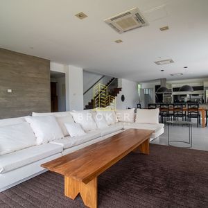 Venta De Casa De Categoria En Boulevard Park, Punta Del Este.
