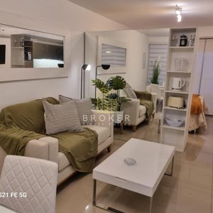 Alquiler Anual De Monoambiente En Punta Del Este A Media Cuadra Del Puerto!
