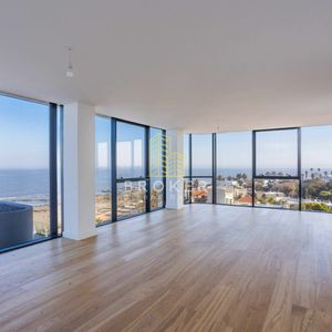 Duplex En Venta En Rambla De Carrasco 268 M2 Cubiertos 46 M2 Terraza