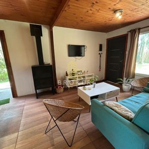 Alquiler Anual De Hermosa Casa Moderna En La Barra De 2 Dormitorios