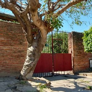 Casa En Venta De Ocasion Charlable Sobre Avenida