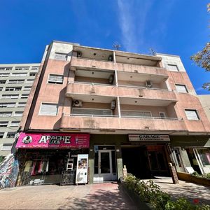 Venta Agraciada Y Br Artigas Apartamento 1 Dormt Y Terraza