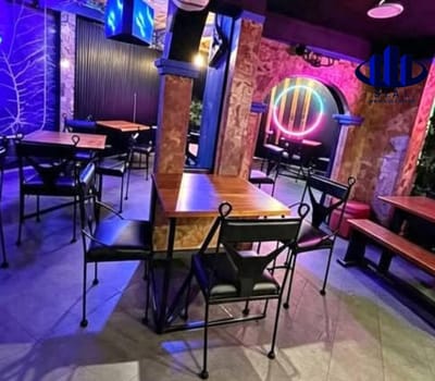 Local Comercial En Alquiler En Plaza Abaroa, Sopocachi