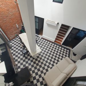 Alquiler Casa  Cuatro  Dormitorios, Amoblada  , La Comercial