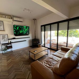 Casa En Malvín, 3 Dormitorios, 4 Baños, Barbacoa, Gge Y Cochera