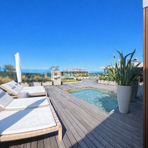 Venta De Pent House Con 4 Suites Más Dependencia De Servicio A Estrenar