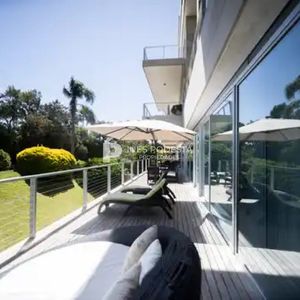 Venta Departamento 2 Suites Y Dependencia De Servicio
