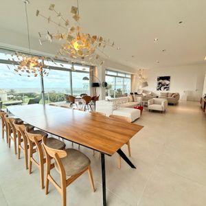 Venta En Acqua 3 Suites Más Dependencia De Servicio