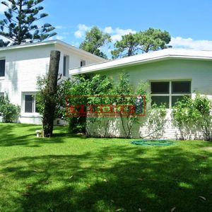Casa En Venta De 5 Dormitorios A Metros Del Mar