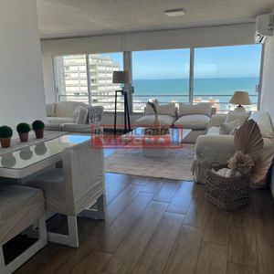 Con Excelentes Vistas A Playa Brava Hasta José Ignacio Y Mansa !!!