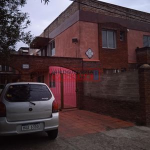 Oportunidad 2 Dorms En Entorno Residencial!