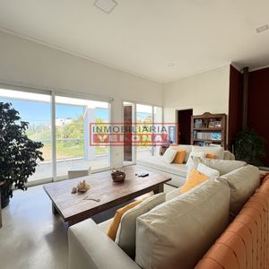 Moderna Casa A Metros Del Mar