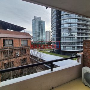 Apartamento A La Venta De 1 Dormitorio En Roosevelt