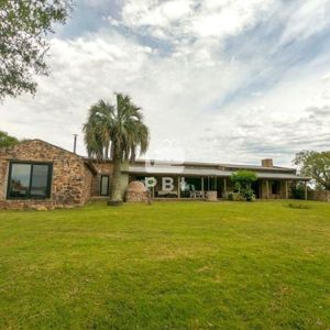 Chacra En Venta Pueblo Edén 3 Dormitorios - Ref : Pbi1052