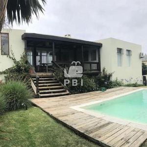 Venta De Casa  3dormitorios Con Vista Al Mar  - Ref : Pbi12330