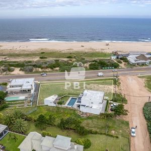 Venta De Espectacular Lote En Primera Linea Montoya  - Ref : Pbi12523