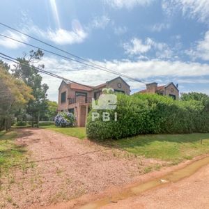 Alquiler Anual De Casa De 3 Dormitorios En Tio Tom, Punta Ballena