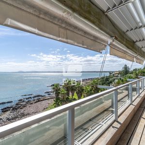 Apartamento De 3 Dormitorios En Acantilados, Punta Ballena -  Acantilados - Ref : Pbi13437
