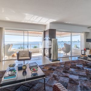Penthouse En Venta, 3 Dormitorios, Puerto De Punta Del Este.  - Espigón Aloha - Ref : Pbi13511