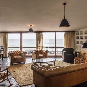Espectacular Casa Reciclada De 6 Dormitorios En La Península - Ref : Pbi14216