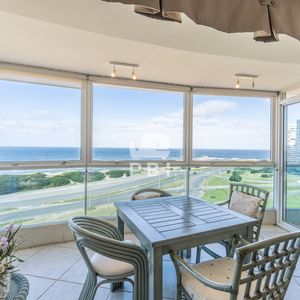 Apartamento En Venta En La Brava, Punta Del Este  -  Torre Nueva York - Ref : Pbi14898