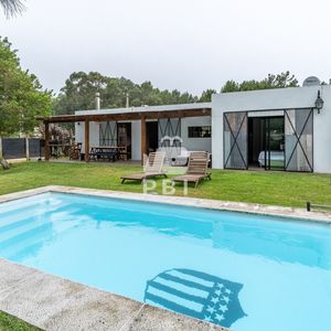 Casa En Venta En Tio Tom, Punta Ballena  - Ref : Pbi15536
