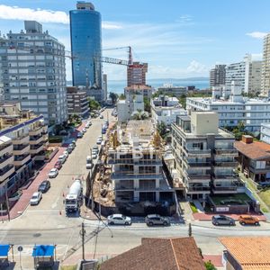 Monoambiente En Edificio Modelo En Punta Del Este  - Modelo Península  - Ref : Pbi15540