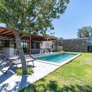 Venta Casa De 4 Dormitorios En La Jacinta Financiada, Punta Ballena - Ref : Pbi15685