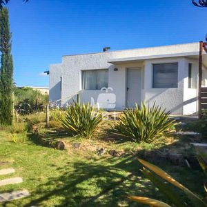 Venta De Casa 1 Dormitorio En Laguna Del Diario, Punta Del Este - Ref : Pbi1900