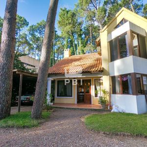 Casa 3 Dormitorios En Solanas Country, Punta Ballena - Ref : Pbi2217