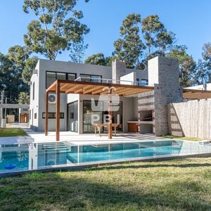 Casa En Alquiler Anual E Invernal En Solanas Country, Punta Ballena