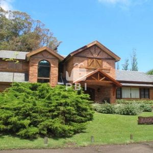 Casa En Venta Solana 4 Dormitorios - Ref : Pbi376