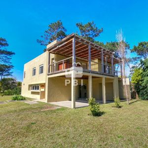Alquiler Temporario De Casa De 4 Dormitorios En Tio Tom, Punta Ballena