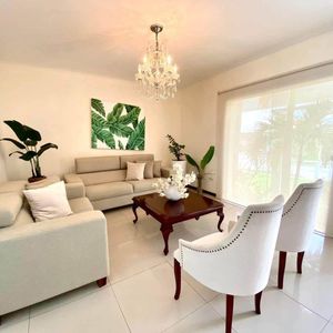 Casa Amoblada En Alquiler - Ciudad Real  Av- Bush 