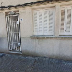 Belgrano, Próximo A Centros De Salud. Gran Living Comedor, 2 Dormitorios + Vestidor O Escritorio,  Alquiler $26.000 Sin G.comunes