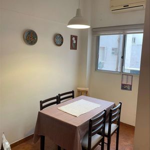 Sólo Para Exquisitos: Amantes Del Centro Sur. Excelente Apartamento En Maravilloso Estado. Edificio Siri. Hiperluminoso. Totalmente Reciclado. U$s 235.000.