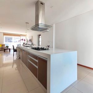 Departamento Amoblado En Alquiler - Equipetrol 