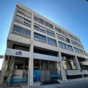 Edificio De Oficinas En Venta. Oportunidad! Muy Buen Estado!